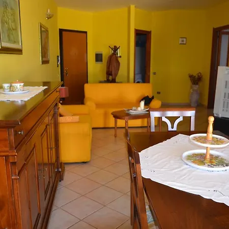 Apartment La Colonna